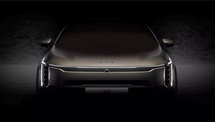 2025-Kia-K8-Teaser.jpg