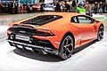 Góc nhìn từ phía sau của Lamborghini Huracán Evo