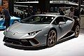 Góc nhìn từ phía trước của Lamborghini Huracán Performante