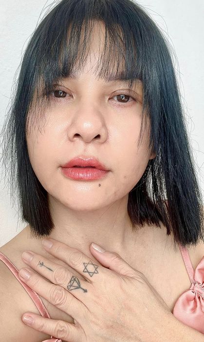 Cát Phượng tự hào khoe diện mạo mới sau phẫu thuật thẩm mỹ