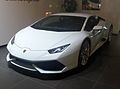 Góc nhìn từ phía trước của Lamborghini Huracán LP 610-4