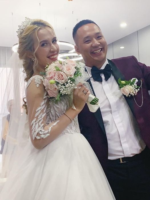 Cô vợ người Nga dạy chồng 'trở thành đấng mày râu Việt'
