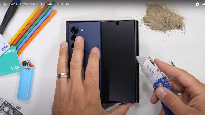 Kiểm tra Galaxy Z Fold6