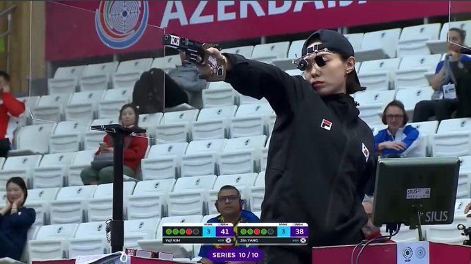 Xạ thủ nữ người Hàn Quốc thu hút sự chú ý tại Olympic với phong thái cực ngầu, video của cô hút 12 triệu lượt xem chỉ với một cú bắn, khiến Elon Musk thậm chí còn muốn mời cô tham gia phim hành động - Ảnh 4.