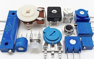 Chiết áp tinh chỉnh trimmer hoặc trimpot, được lắp vào mạch in khi ít phải điều chỉnh