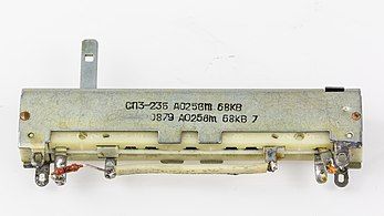 Chiết áp dạng cần gạt