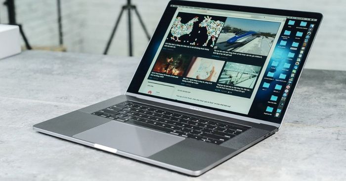 kiem-tra-serial-macbook