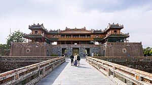 Hình ảnh cổng Ngọ Môn Huế sau khi được tu sửa (tháng 5 năm 2019) [1]