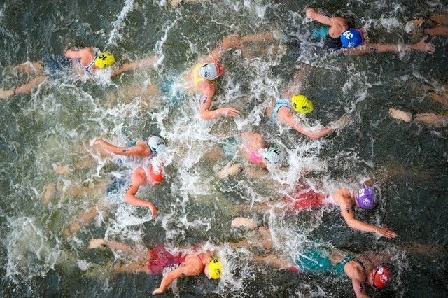 Ngôi sao Olympic nôn mửa 10 lần sau khi bơi ở sông Seine, nơi đã bị hoãn vì nước bẩn. Vận động viên đến từ Bỉ nói: 'Tôi đã thấy những thứ không thể tưởng tượng được' - Ảnh 3.