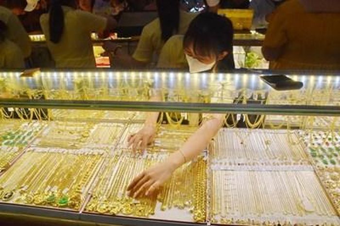 Giá vàng trong nước tăng mạnh vào chiều mua. Hình ảnh: nld.com.vn