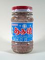 Hũ mắm được làm từ loài Acetes japonicus.