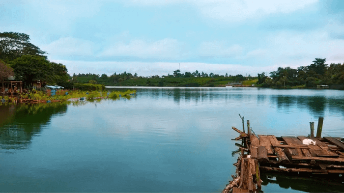 Hồ Nam Phương rộng tới 100ha