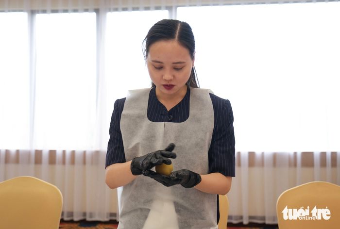 Học làm bánh trung thu chuẩn vị từ đầu bếp Hong Kong - Hình ảnh 6.