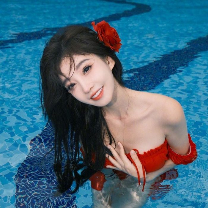 Nữ streamer vô tình để lộ