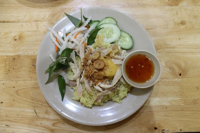 Khám phá hương vị cơm gà Nha Trang tại TP.HCM - Hình ảnh 5.
