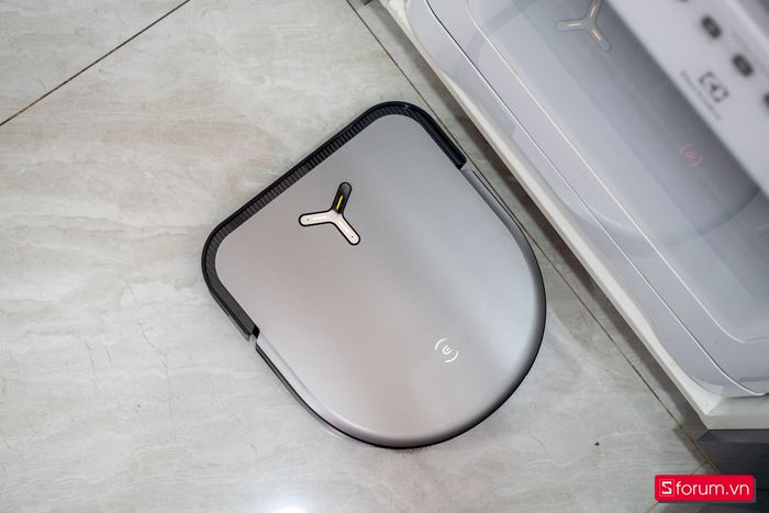 Robot hút bụi lau nhà Ecovacs Deebot X5 Pro Omni được thử nghiệm