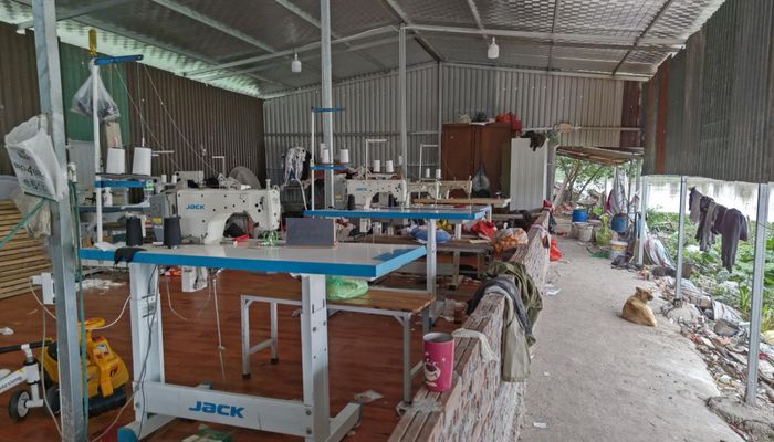Người mẹ ở Hà Nội với 14 đứa con: Các con trưởng thành không làm giảm bớt khổ cực, mà bi kịch lại chỉ mới bắt đầu - Ảnh 2.