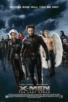 Nhóm X-Men tiến về phía người xem. Ở phía trước là Wolverine với móng vuốt rút ra, Storm và Angel. Ở phía sau có Kitty Pryde, Cyclops, Jean Grey, Rogue, Beast và Professor X. Phía trên hình ảnh có chữ 'Bạn sẽ đứng về phía nào?'. Dưới cùng là tiêu đề và các thông tin tín dụng của bộ phim.