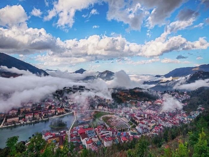 Sa Pa là một điểm du lịch nổi tiếng đã lâu và vẫn giữ được sức hấp dẫn của mình.