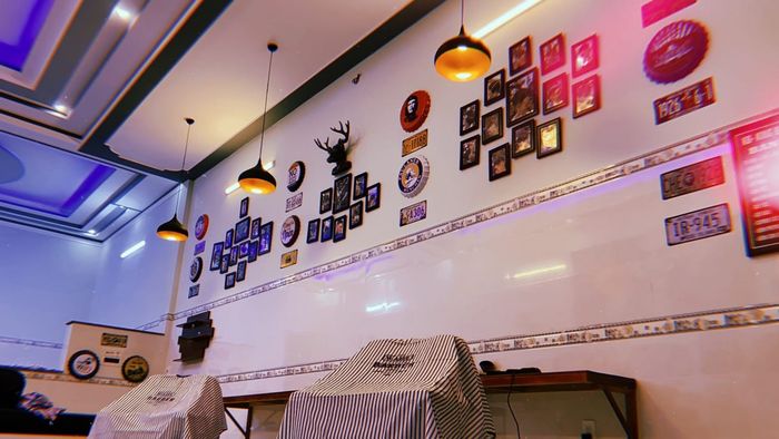 Tiệm tóc Nam tại Kon Tum