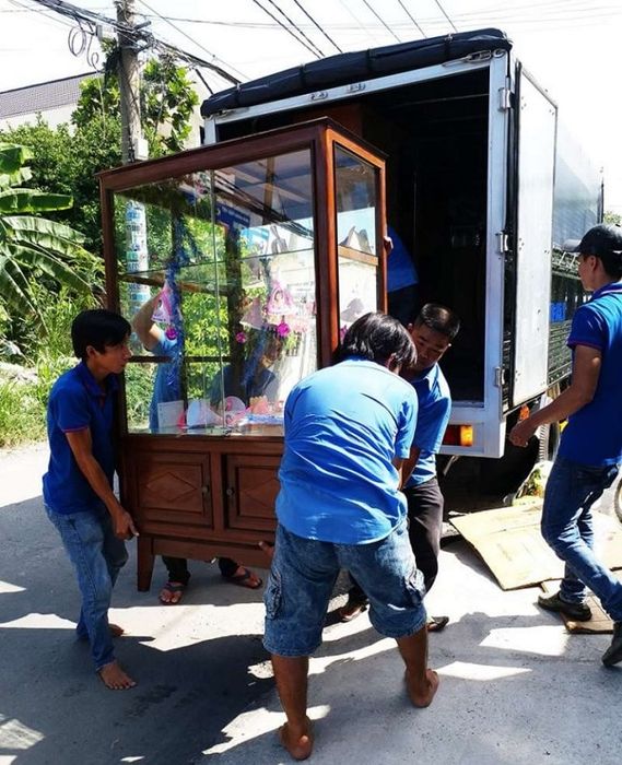 Sài Gòn Xanh có đội ngũ nhân viên chuyên nghiệp, được đào tạo bài bản và quy trình làm việc hiệu quả
