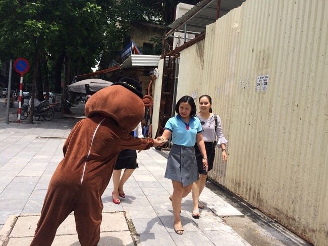 Việt New nằm trong Top 8 công ty cung cấp dịch vụ phát tờ rơi quảng cáo uy tín và giá tốt nhất tại TPHCM