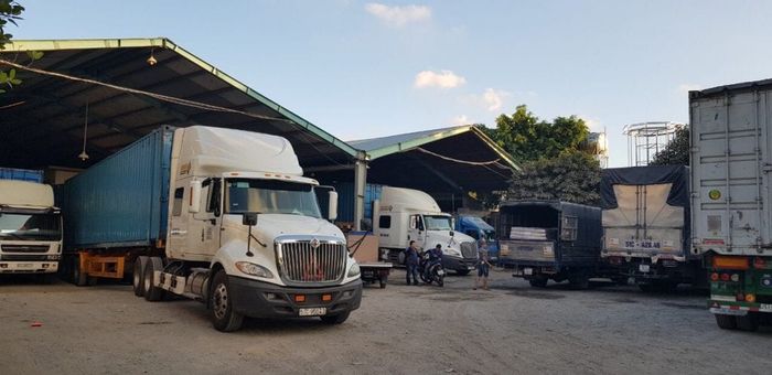 Công ty vận tải container Á Đông