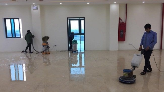 Cleanhouse là một trong 10 công ty hàng đầu cung cấp dịch vụ vệ sinh công nghiệp tại Hà Nội.