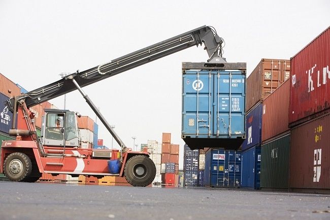 Trung Hiếu Container nằm trong top 5 công ty hàng đầu về vận chuyển hàng siêu trường siêu trọng tại Hải Phòng