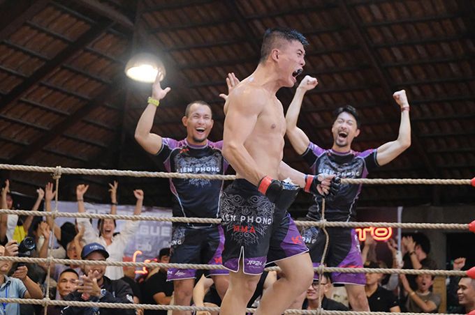 Nguyễn Vũ Phương Hoài, với danh xưng 'Thợ săn cổ', đang nhắm tới việc có thêm chiếc đai vô địch thứ hai trong sự nghiệp