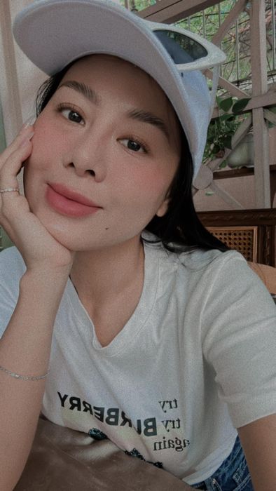 Tiền Phong - Cát Phượng bị chỉ trích vì hành động vội vã, thiếu thận trọng giữa ồn ào tố cáo Nam Thư là người thứ ba.1 Cát Phượng bị chỉ trích vì hành động vội vã, thiếu thận trọng giữa ồn ào tố cáo Nam Thư là người thứ ba.