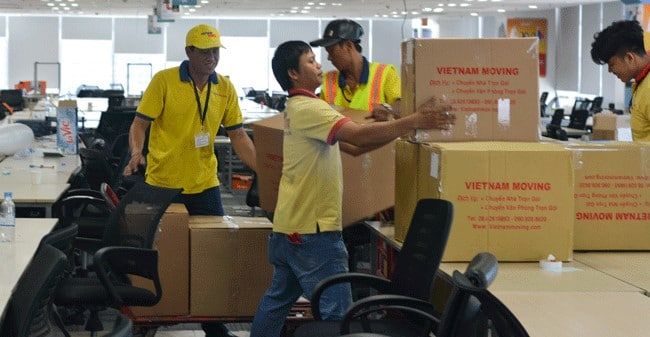 Đội ngũ tài xế của Vietnam Moving rất thân thiện và quen thuộc với các tuyến đường, giúp việc vận chuyển diễn ra nhanh chóng và hiệu quả hơn.