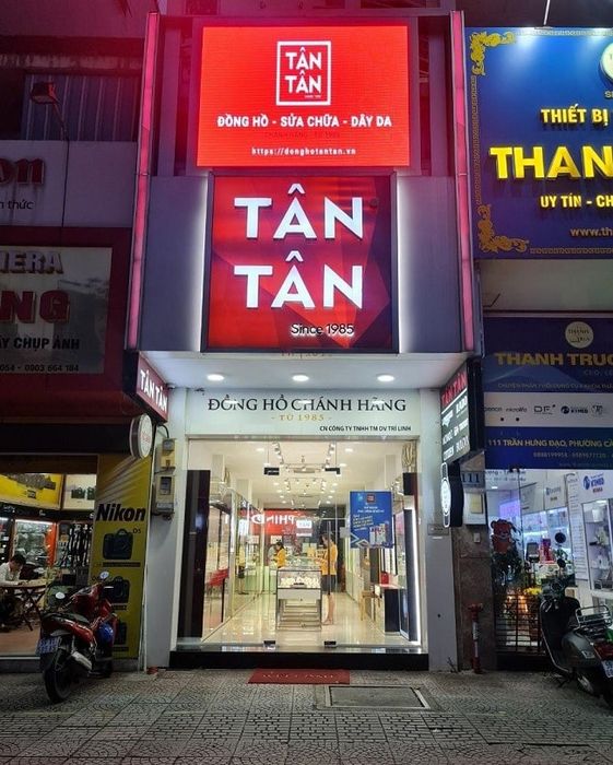 Đồng Hồ Tân Tân