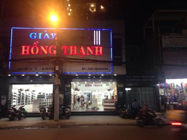 Cửa hàng giày Hồng Thạnh