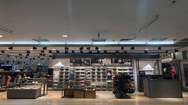 Cửa hàng giày Adidas chính hãng tại TP.HCM - Parkson Hùng Vương