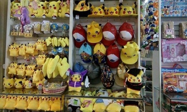 Gấu bông tại Cửa Hàng Pokemon Go