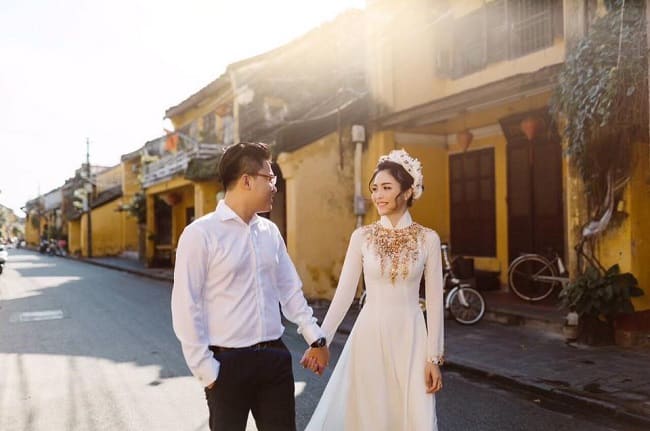 Áo dài tại White Wedding House