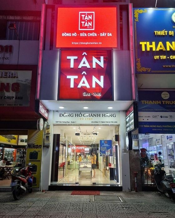 Đồng Hồ Tân Tân