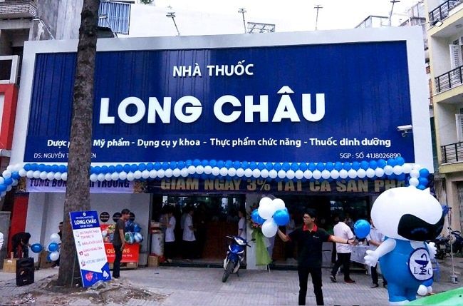 Nhà thuốc Long Châu thuộc Top 10 cửa hàng bán thuốc Tây uy tín và giá rẻ nhất tại TP.HCM