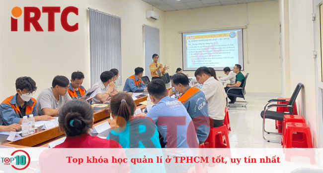 Top khóa học quản lí cấp trung ở TPHCM chất lượng và uy tín nhất