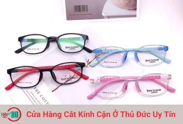 Cửa Hàng Mắt Kính Tâm Đức