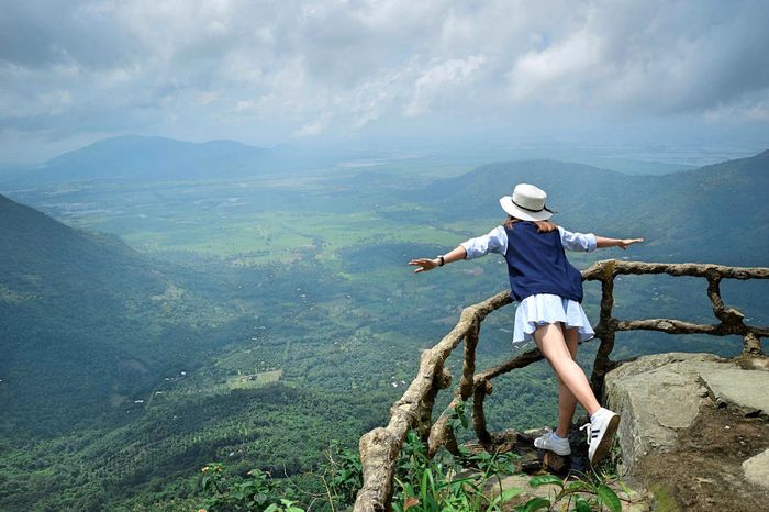 Khu du lịch Núi Cấm An Giang: Vẻ đẹp linh thiêng của núi rừng