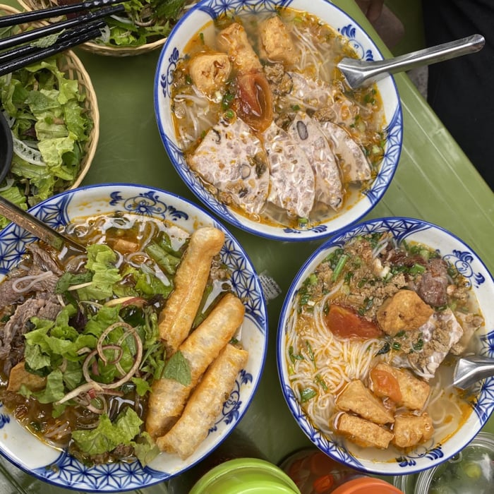 quán bún riêu ngon tại Hà Nội