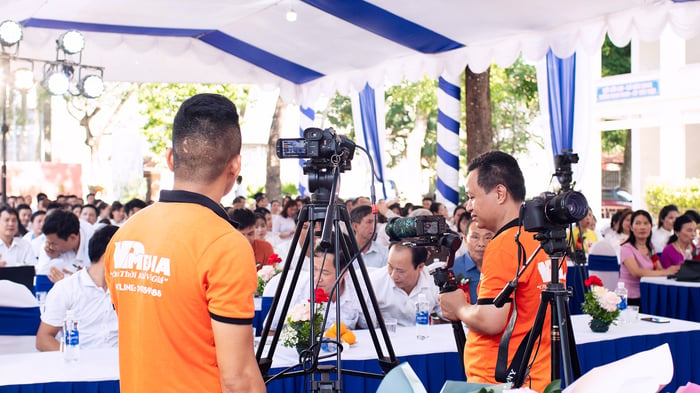 Hình ảnh 1 của Việt Phượng Media