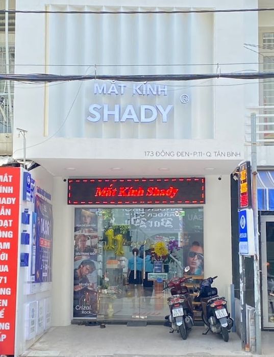 Mắt Kính Shady