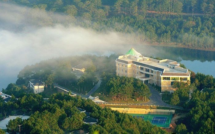 Dalat Edensee Lake Resort & Spa