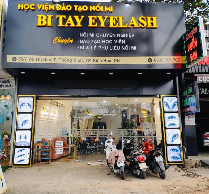 Hình ảnh Bi Tay Eyelash 1