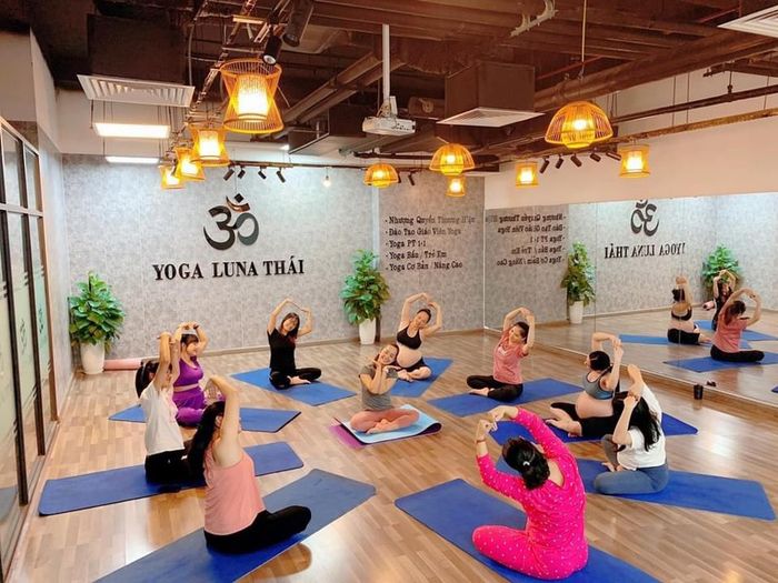 phòng tập yoga cho bà bầu tại hà nội