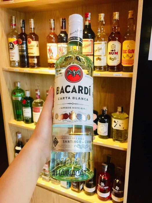 Rượu Bacardi dùng để pha chế