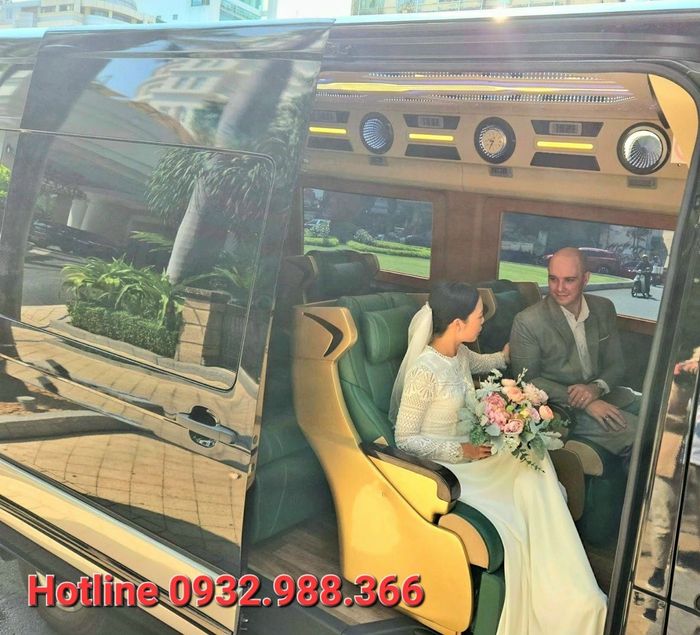 Thuê xe Limousine 9 chỗ